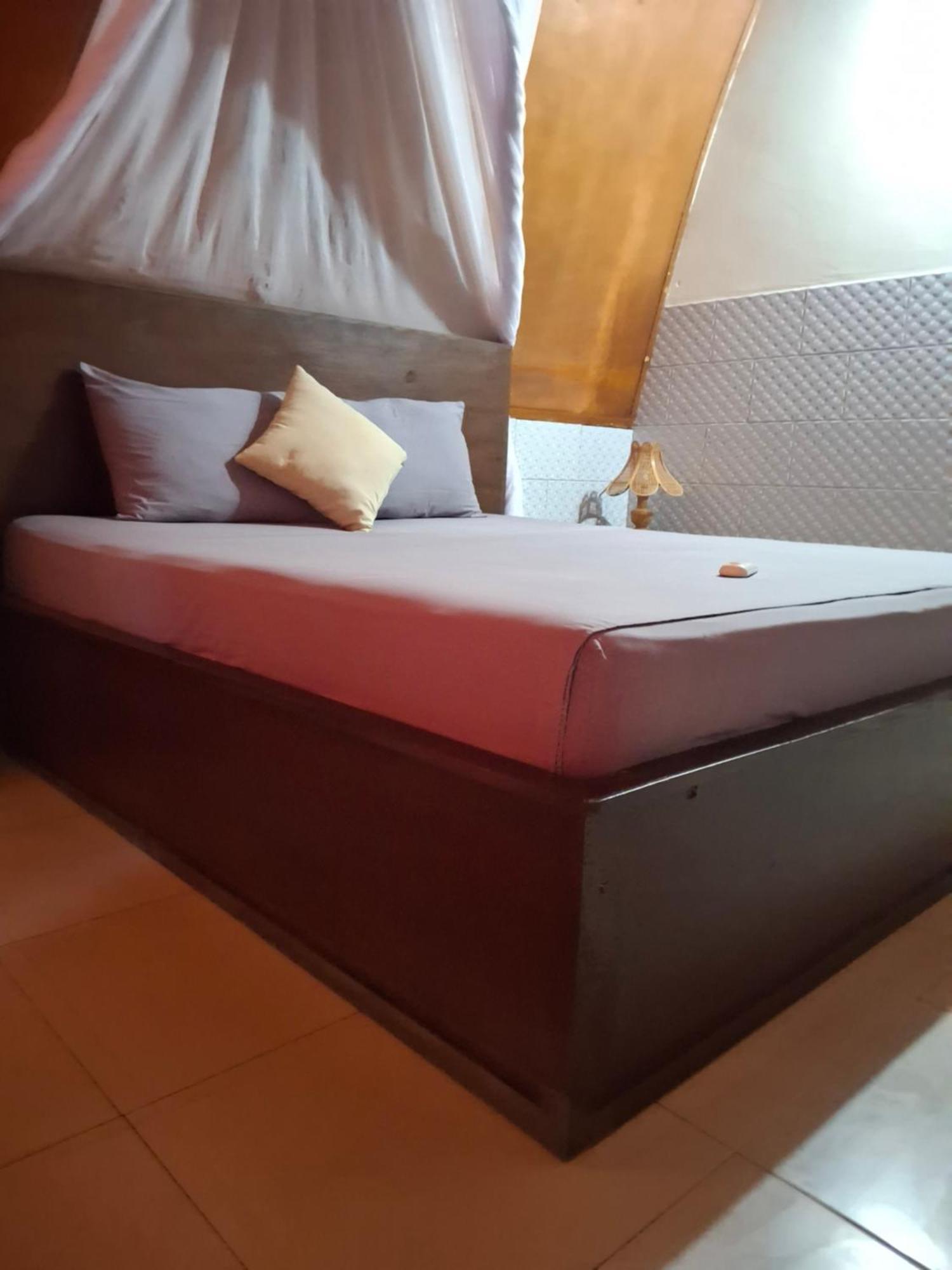 Cnunk Bungalow Gili Meno Pokoj fotografie